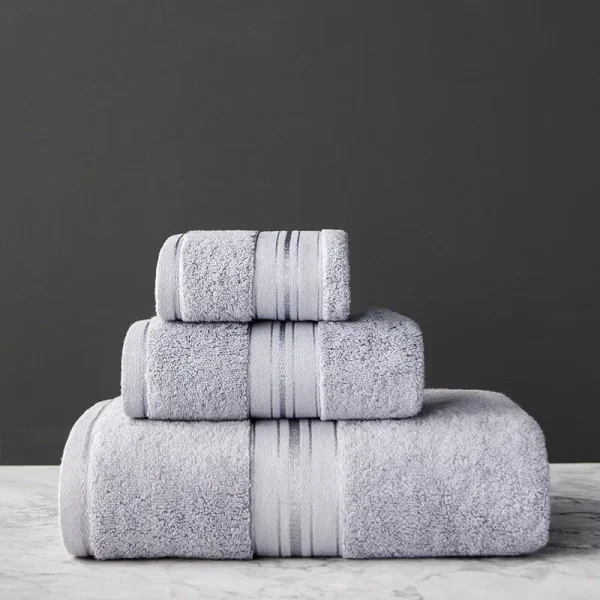 ensemble de serviettes gris clair